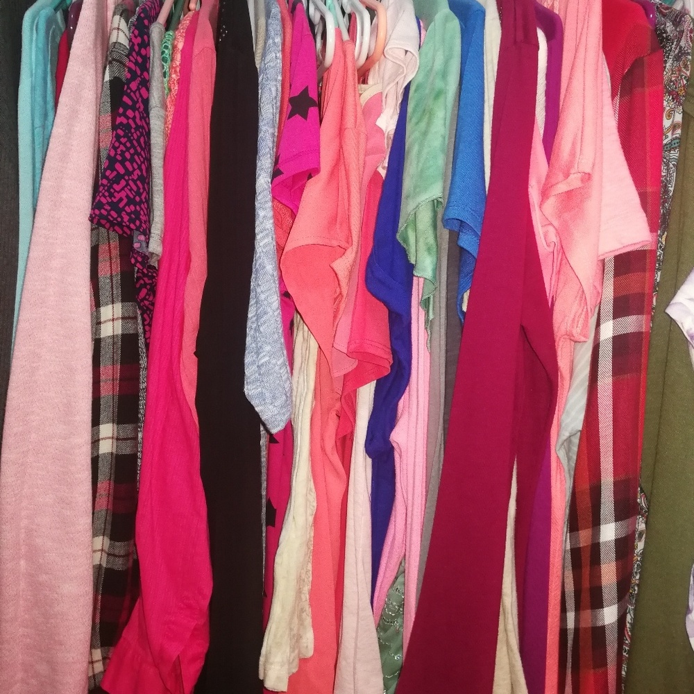 Closet Clean Out - Picture 2 of 2